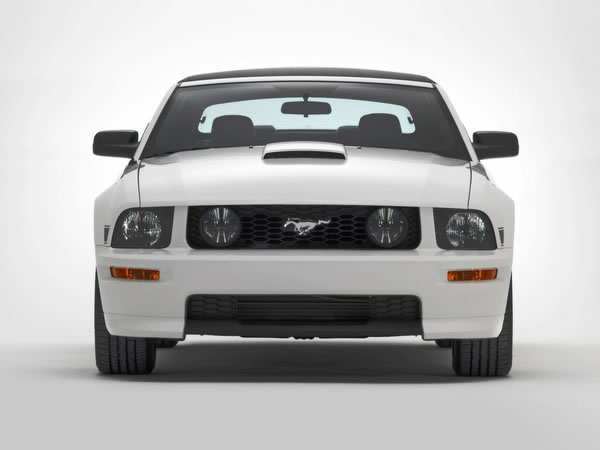 Rent a ford mustang